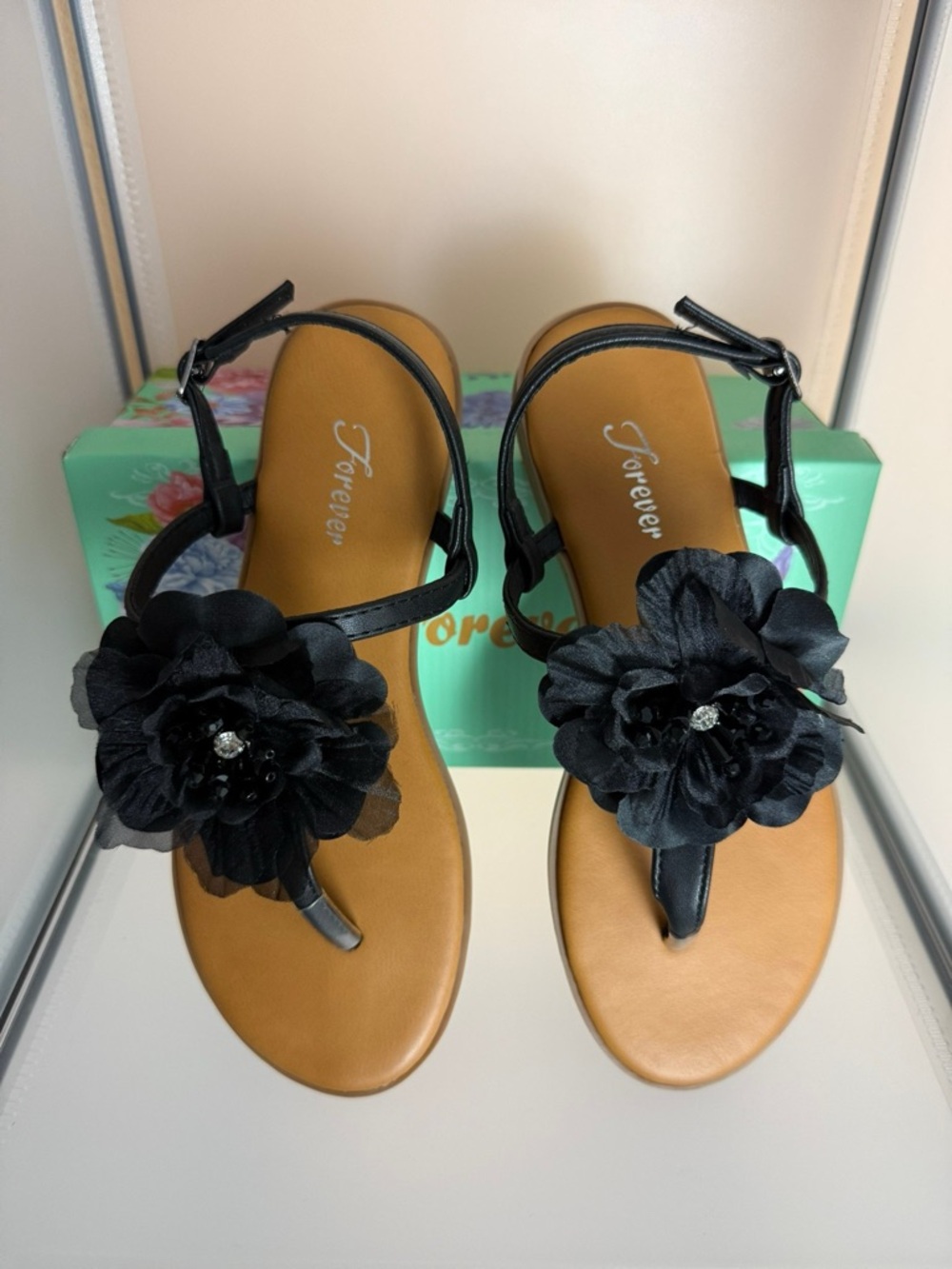 Forever 21 Floral Black T-Strap Sandals for Women